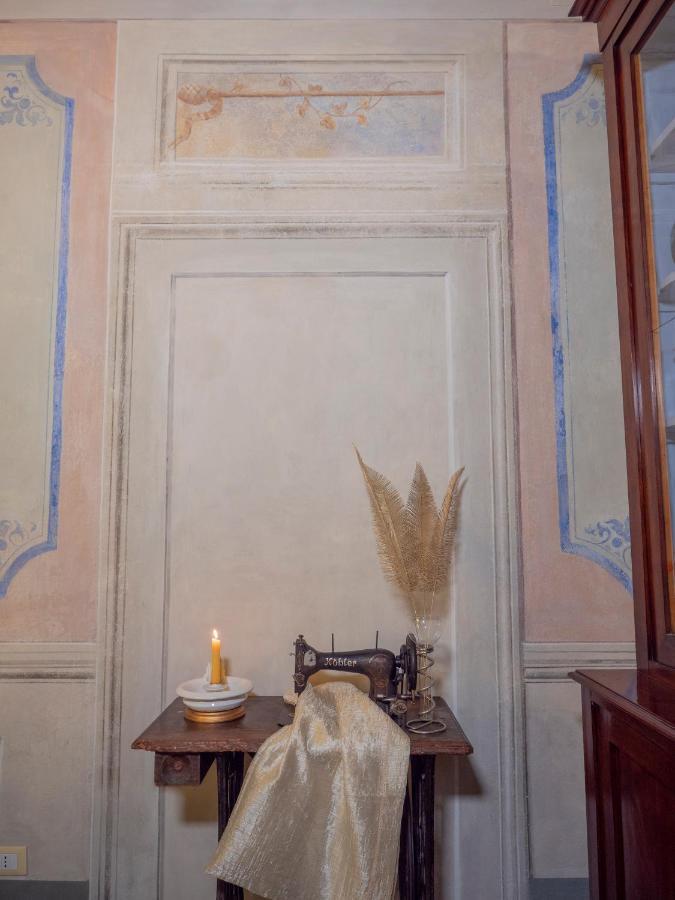 Luxury - Elegante Appartamento Nel Cuore Di ルッカ エクステリア 写真