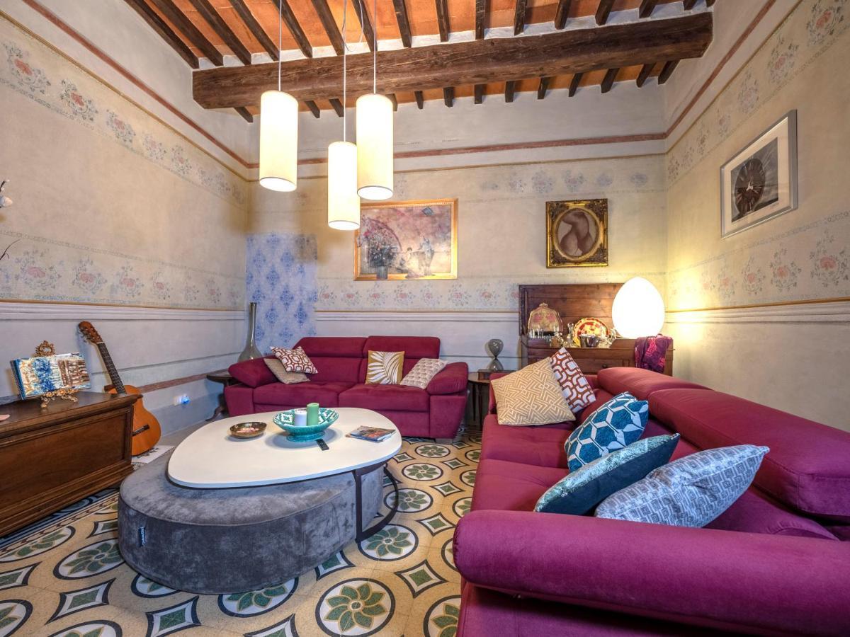 Luxury - Elegante Appartamento Nel Cuore Di ルッカ エクステリア 写真